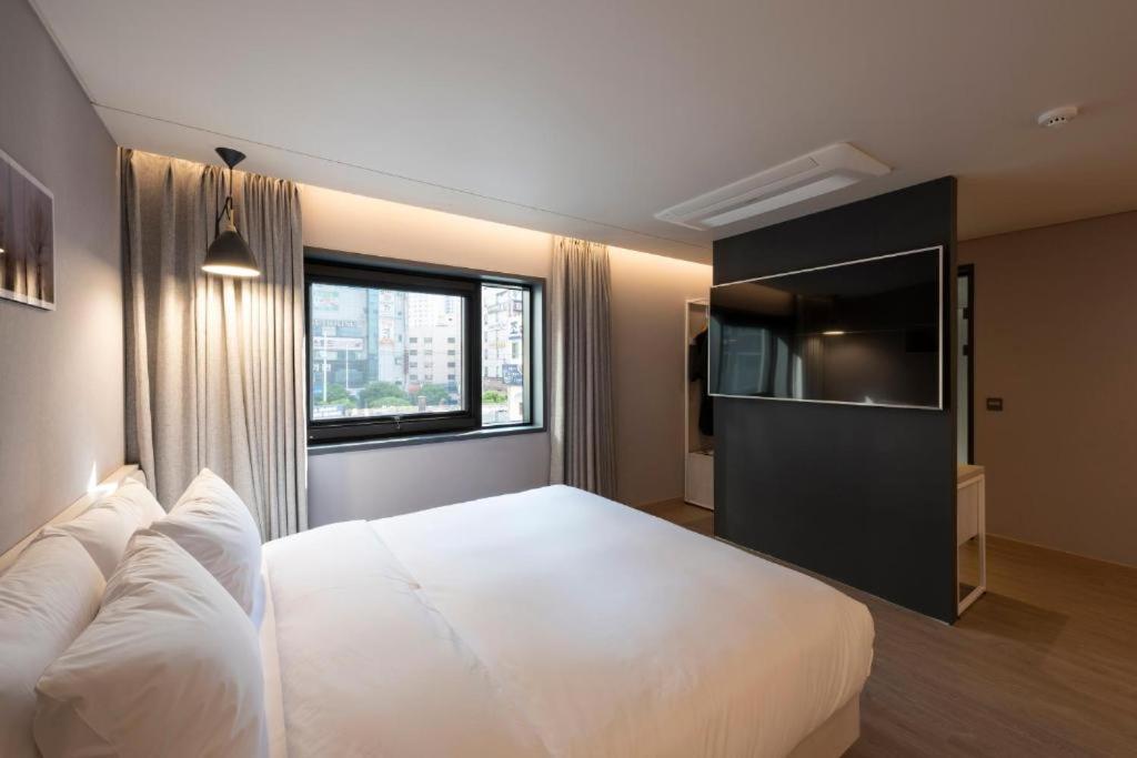 Hound Hotel Yeonsan Busan Eksteriør billede