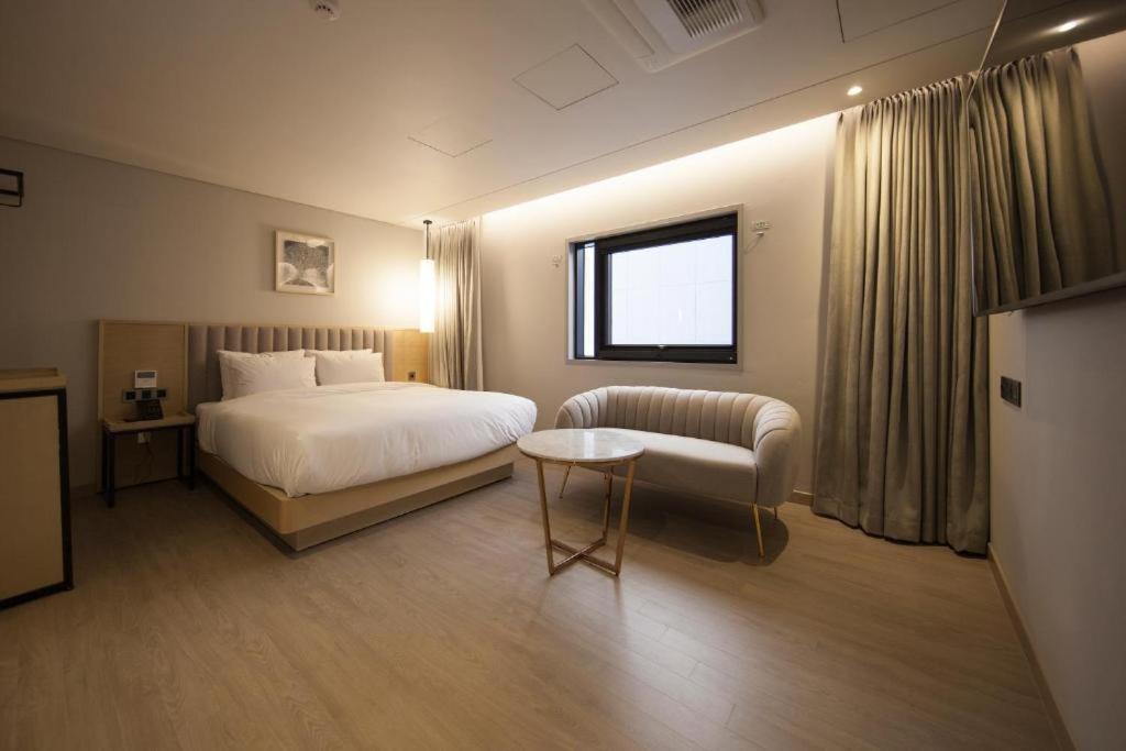 Hound Hotel Yeonsan Busan Eksteriør billede